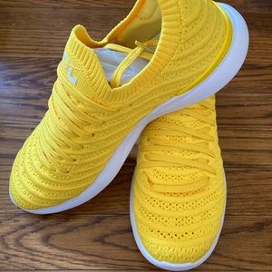 APL Women’s TechLoom Wave size 7